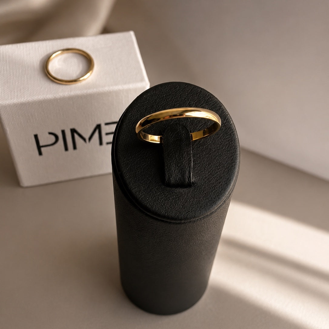 Aliança Dourada Fina (2mm) em Aço para Casamento, Namoro ou Compromisso - REF0001613