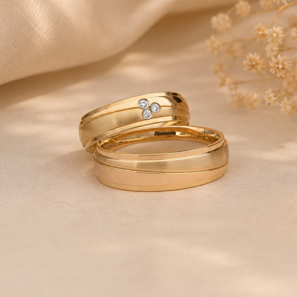Alianças com Rebordos Dourados 6mm em Aço para Casamento, Namoro ou Compromisso - REF00070
