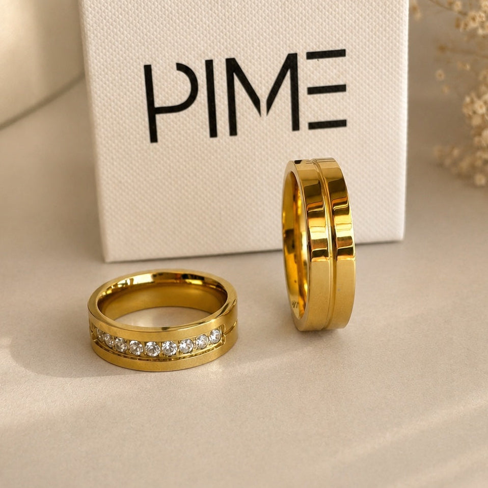 Aliança Dourada com Linha Central ou Banda de Pedras 6mm em Aço para Casamento, Namoro ou Compromisso - REF00080