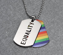 Carregar imagem no visualizador da galeria, Colar LGBTQIA+ com Dupla Medalha Arco-íris - em Aço - Igualdade - REF2003