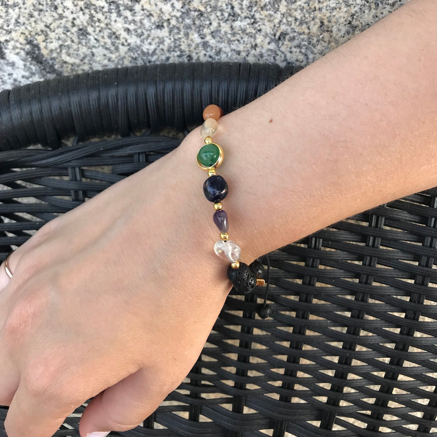Pulseira com Pedras Naturais 7 Chakras e Pedras Vulcânicas com Estrelas - REF1808