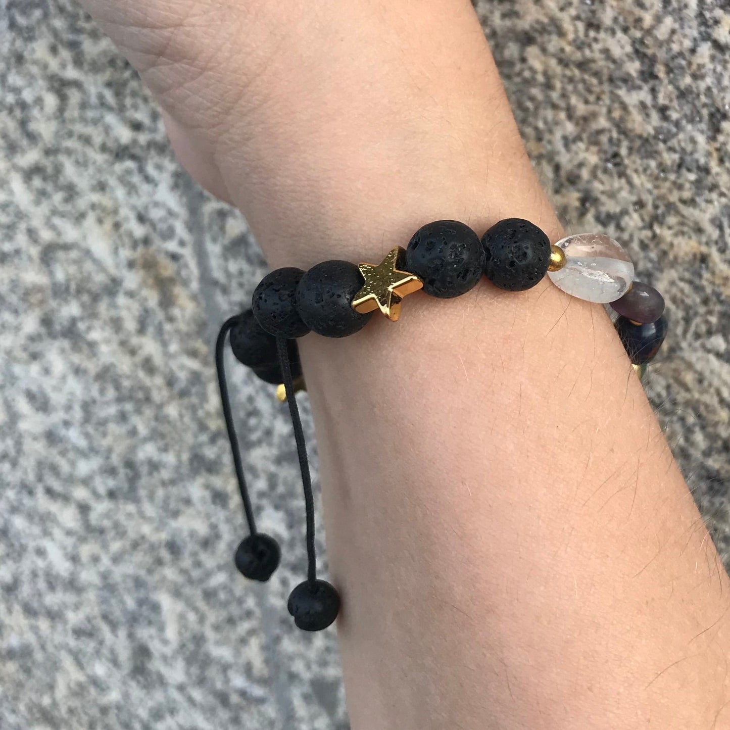 Pulseira com Pedras Naturais 7 Chakras e Pedras Vulcânicas com Estrelas - REF1808