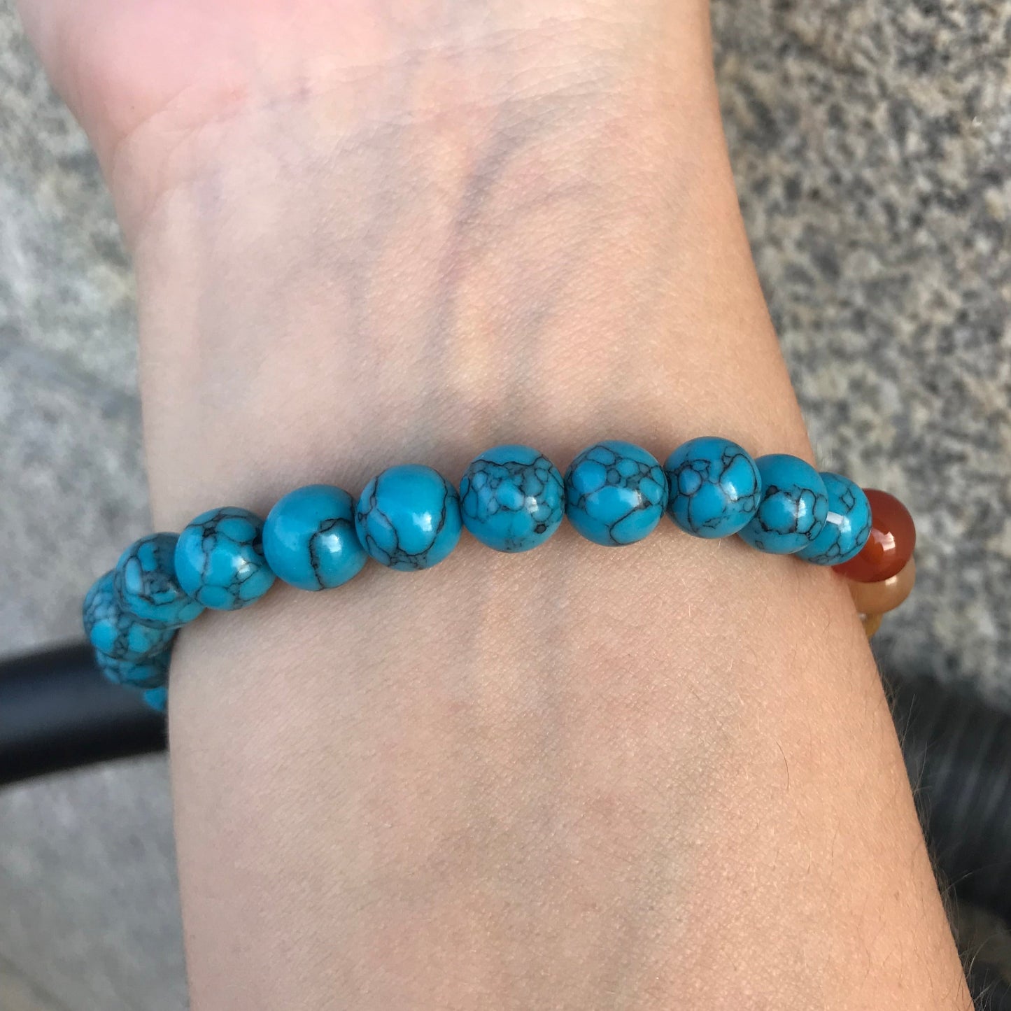 Pulseira 7 Chakras com Pedras Naturais Howlita Azul - REF1017