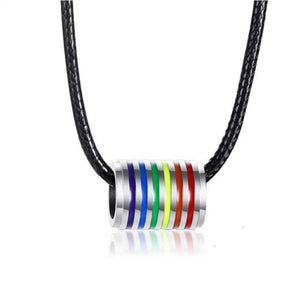 Colar LGBTQIA+ com Cordão preto e Medalha Colorida Arco-Íris em Aço - REF2006