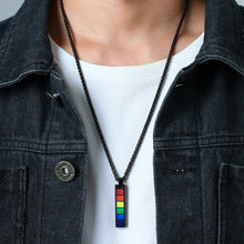 Carregar imagem no visualizador da galeria, Colar LGBTQIA+ com Medalha Vertical Colorida - em Aço - REF2007