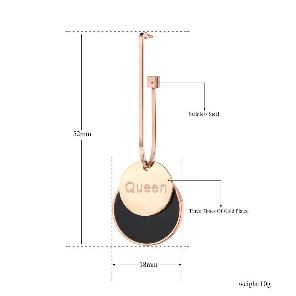 Brincos Compridos com Medalha Queen (Rainha) em Aço - REF1552 - PIME.pt