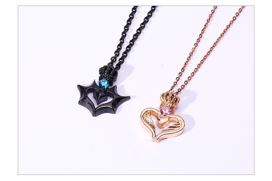 Colar para Namorados ou Casais com Coroa e Pedras em Aço - REF1077 - PIME.pt
