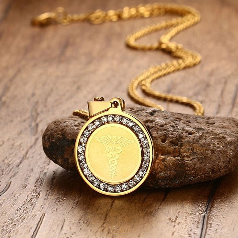 Colar Medalha Bastão de Asclépio com Brilhantes Circundantes em Aço - REF1545 - PIME.pt
