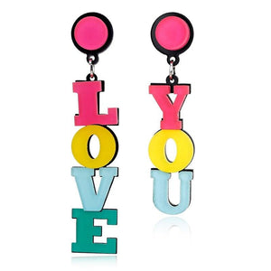 Brincos Love You - Letras Coloridas - REF1356 - PIME.pt