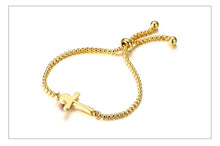 Carregar imagem no visualizador da galeria, Pulseira Ajustável Dourada com Cruz e Pedra Vermelha - em Aço - REF1573 - PIME.pt