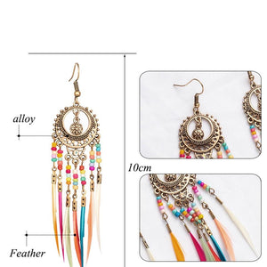Brincos Círculo com Missangas e Penas Coloridas Pendentes - REF1234 - PIME.pt
