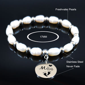 Pulseira com Pérolas e Medalha para a Mãe com Coração e Pézinhos de Bebé - REF1370 - PIME.pt