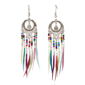 Brincos Círculo com Missangas e Penas Coloridas Pendentes - REF1234 - PIME.pt