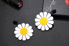 Carregar imagem no visualizador da galeria, Brincos Flor Malmequer - REF1352 - PIME.pt