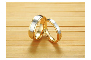 Aliança Dourada com Centro Prateado - 4mm e 6mm - em Aço para Casamento, Namoro ou Compromisso - REF0002321 - PIME.pt