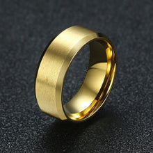 Carregar imagem no visualizador da galeria, Aliança Dourada Escovada Larga (8mm) em Aço para Casamento, Namoro ou Compromisso - REF000152 - PIME.pt