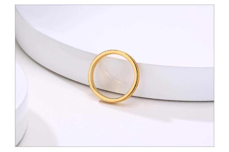 Aliança Dourada com Filetes Rugosos 3mm e 5mm em Aço para Casamento, Namoro ou Compromisso - REF18203 - PIME.pt