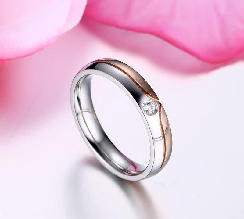 Aliança Prateada com Rebordo Preto (6mm) ou Rebordo Dourado Rosa (4mm) em Aço - REF00011 - PIME.pt