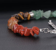 Carregar imagem no visualizador da galeria, Pulseira Reiki com Pedras Lascadas 7 Chakras - REF1061 - PIME.pt