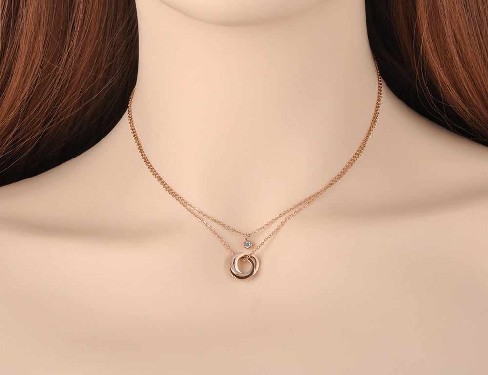 Colar Círculos Entrelaçados e Pedra Pendente em Aço - REF1100 - PIME.pt