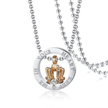 Carregar imagem no visualizador da galeria, Colar para Namorados ou Casais - Keep Me In Your Heart com Coroa e Pedra - em Aço - REF1075 - PIME.pt